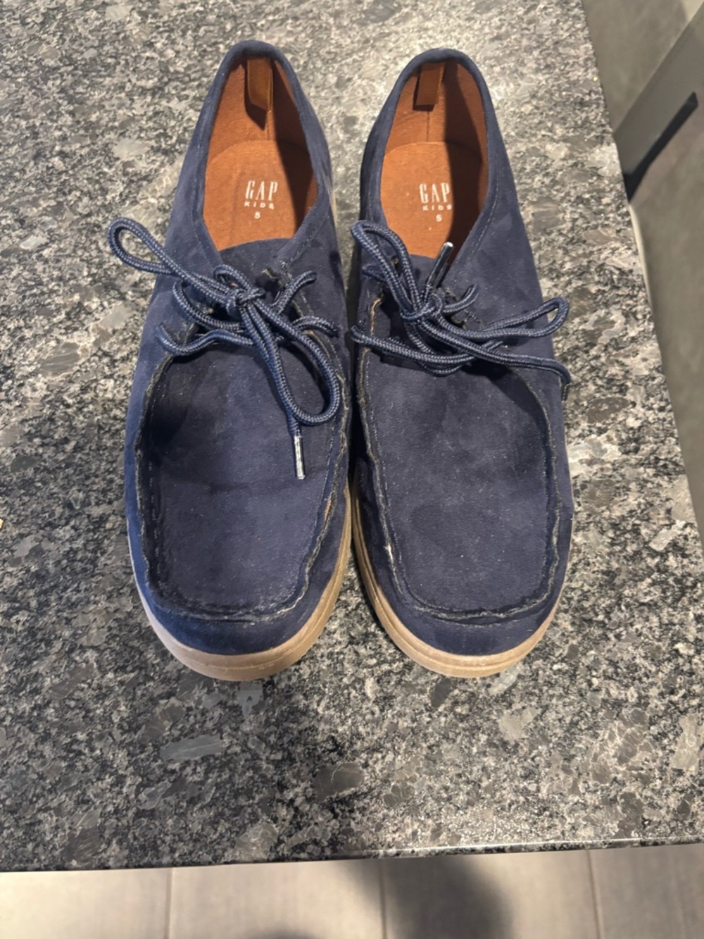GAP boys Navy Suede Boat Shoes with Tan Sole size 5